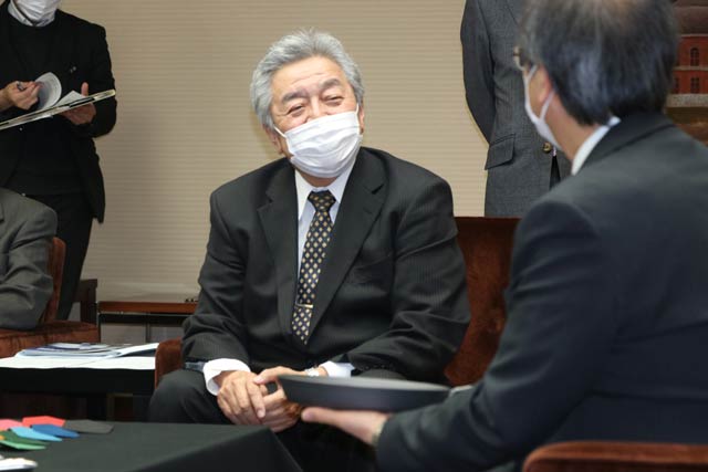 「鍛造フライパン　刀」で優秀賞・関東経済産業局長賞を受けた株式会社イケダの池田弘代表取締役社長