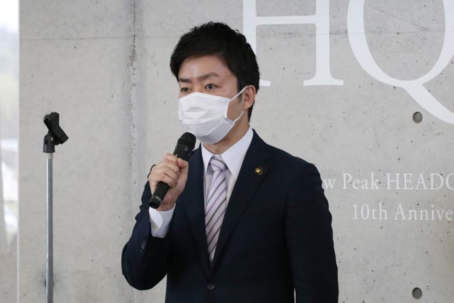 滝沢亮三条市長