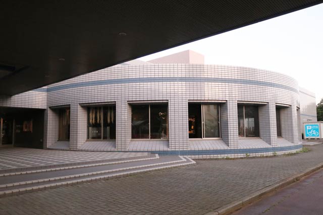 燕三条地場産業振興センターメッセピアレストラン