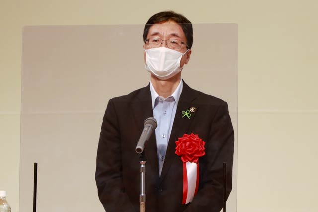 鈴木力燕市長