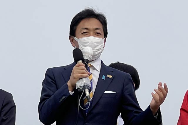 応援演説を行う玉木氏