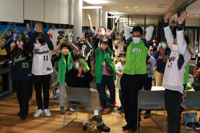 リーグ優勝が決まった瞬間に喜びを爆発させた