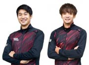 飯塚選手(左)と金井選手