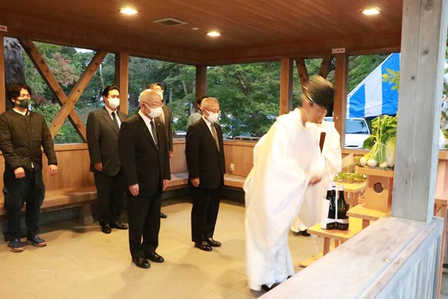 完成式の神事
