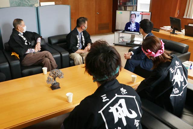 DVDを鑑賞