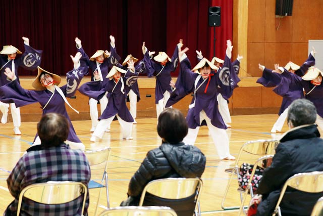 クリスマス発表会を主催した風雅の踊り