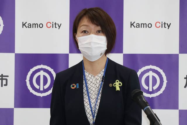 定例記者会見する藤田加茂市長￥