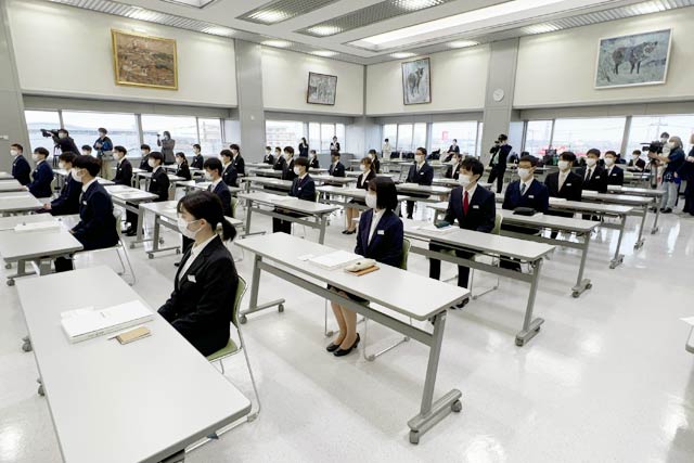 入社式