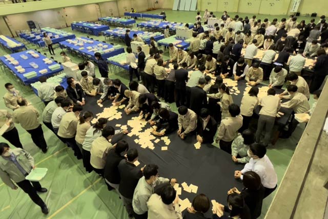 三条市議選の開票作業