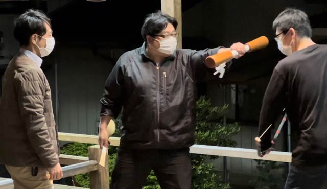 伶人も練習を繰り返して舞を磨く