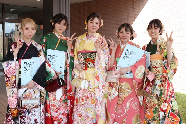 二十歳を祝う会のスナップ