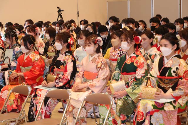 二十歳を祝う会のスナップ