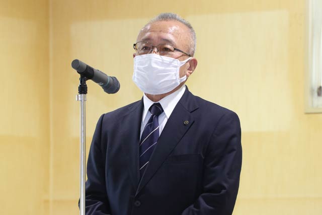 小林弥彦村長