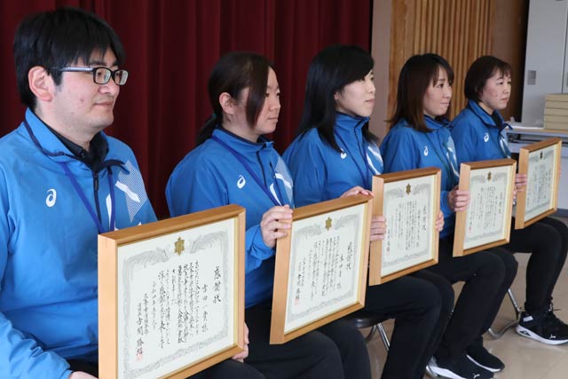 左から吉田さん、本田さん、狩野さん、松永さん、鈴木さん