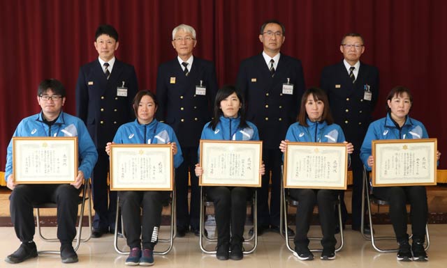 消防職員と記念撮影