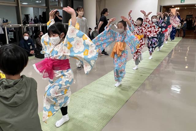 木場小路万灯組みのけいこ