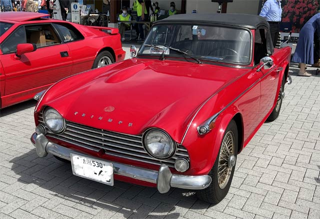 「ノスタルジックカーフェスタGOSEN」の展示車両