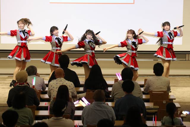 ライブパフォーマンス