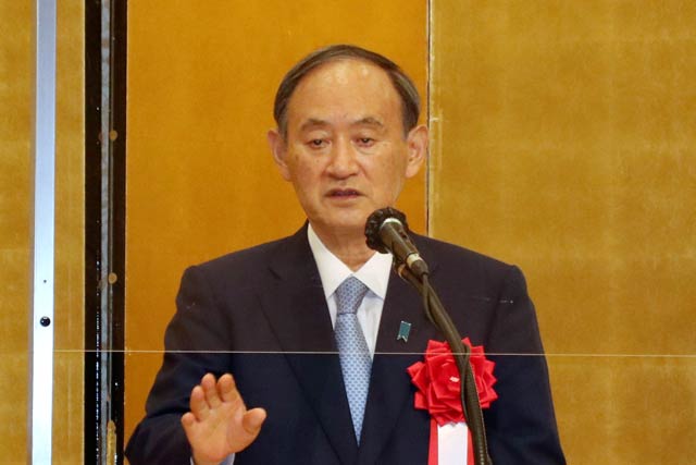 燕地区イーグル会の参院選総決起集会で支援を求める菅前首相