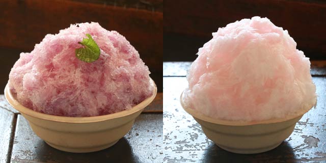 左が「あじさい」、右が「越の梅」のかき氷