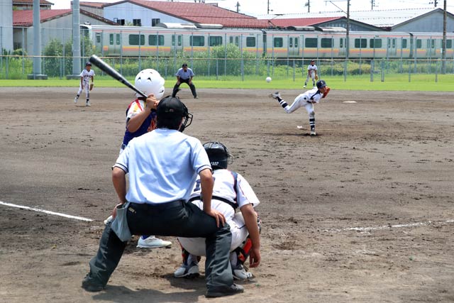 第10回東京ヤクルトスワローズカップ少年野球交流大会の燕市予選会決勝、燕南野球スポーツ少年団の攻撃