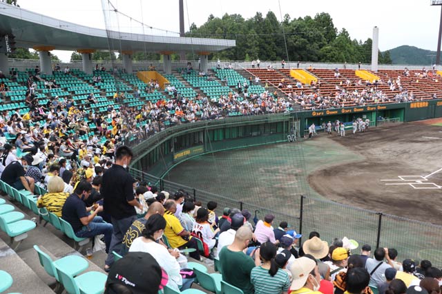 例年並みのにぎわいのスタジアム