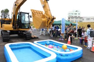 いちばん人気のバックホーの試乗体験