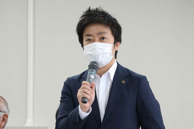 滝沢市長