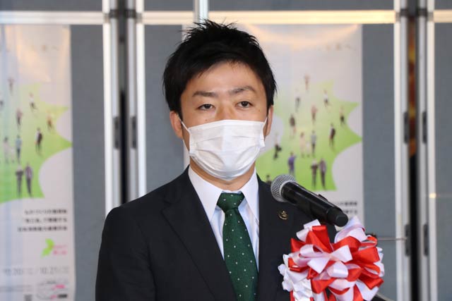 滝沢三条市長