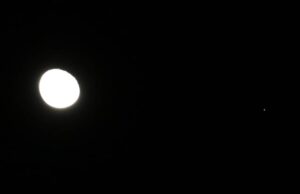 今度は月と火星が接近する天体ショー