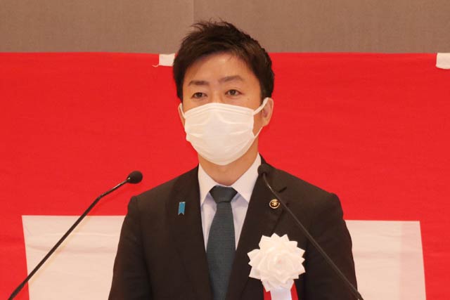 滝沢三条市長
