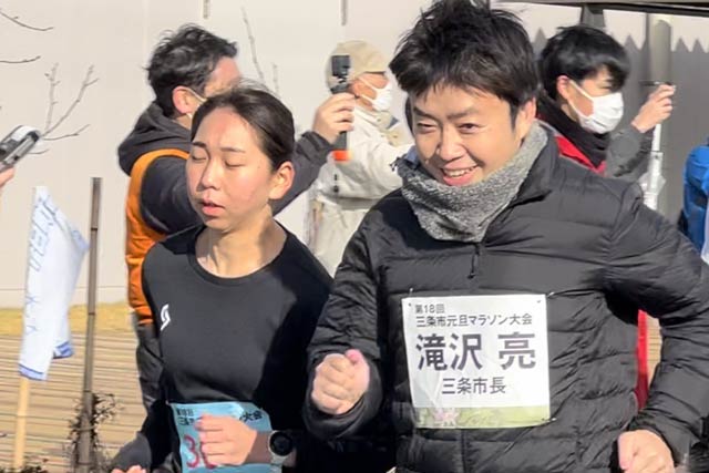 5kmをスタートした滝沢市長