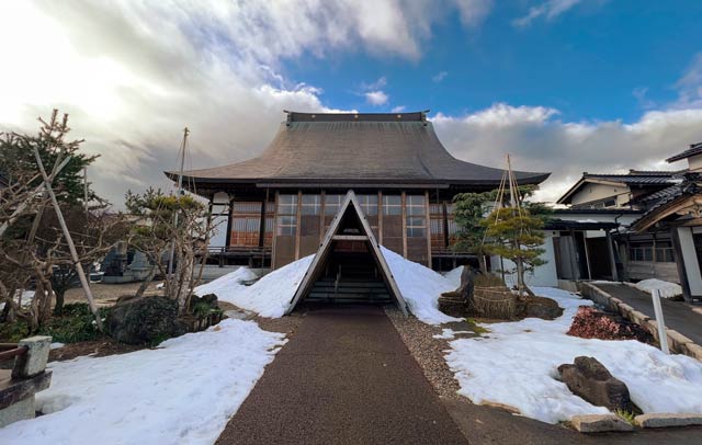会場の福勝寺