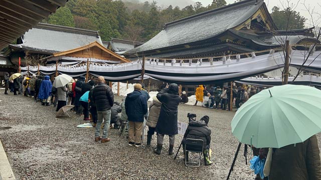 例年以上に多い参拝客