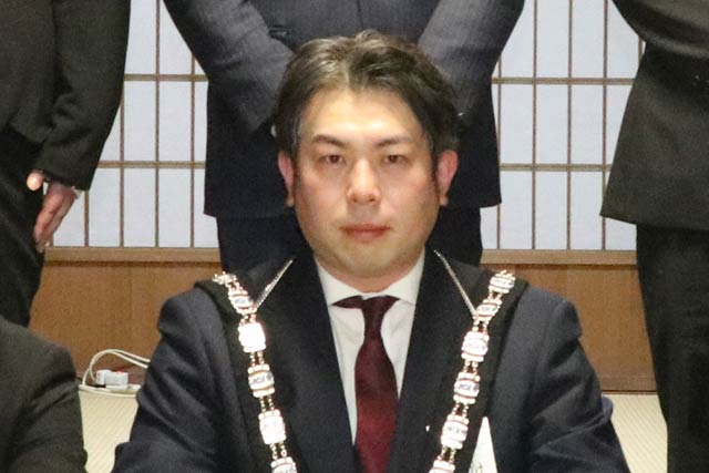 川崎理事長