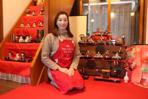 この春も山重の「ヤマカフェ」にひな人形とひな膳ランチ