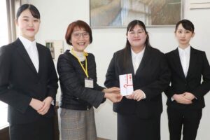 左から2番目が三条社会福祉協議会の近藤事務局長、3番目が小林さん