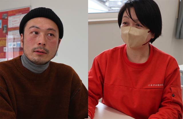 キャンプナビゲーターSWAMPさんと五十嵐館長をPRするSWAMPさん(左)と五十嵐館長