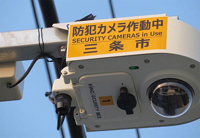 三条市が通学路などに設置した防犯カメラ