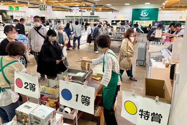 感染禍をまったく感じさせない「燕三条じばさんGWフェア」