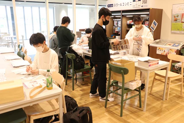 18日の実行委員会の準備作業のようす
