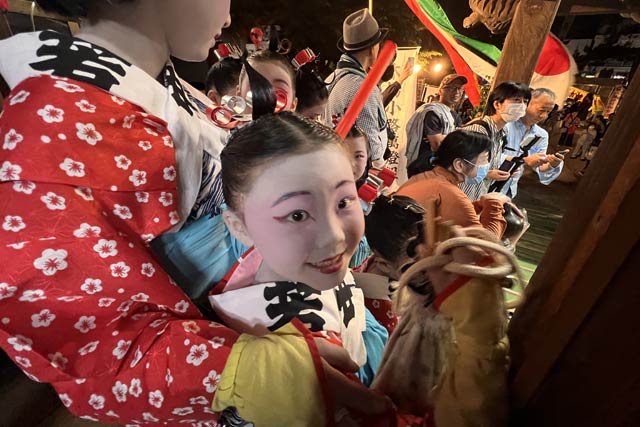 木場小路万灯の舞い込み