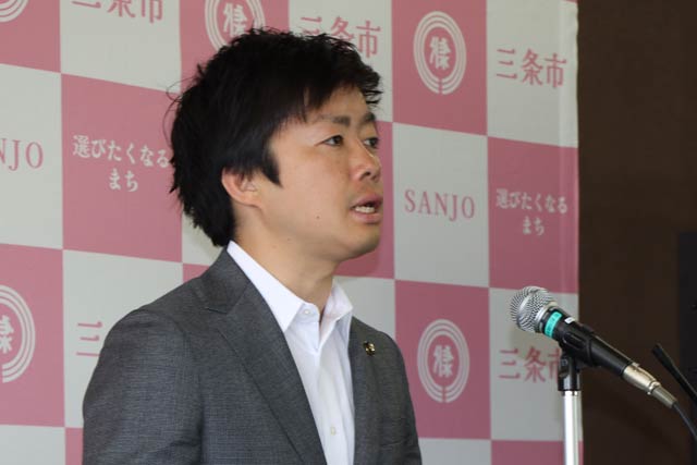 滝沢三条市長の定例記者会見