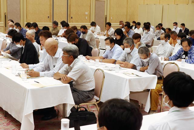 大会出席者