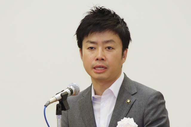 滝沢三条市長