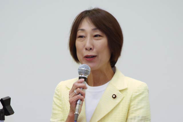菊田真紀子衆院議員