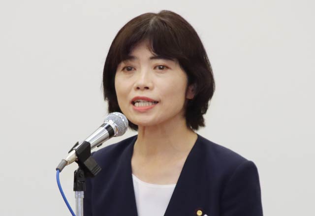 打越さく良参院議員