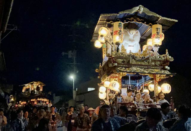 村上大祭の帰り屋台のおしゃぎり