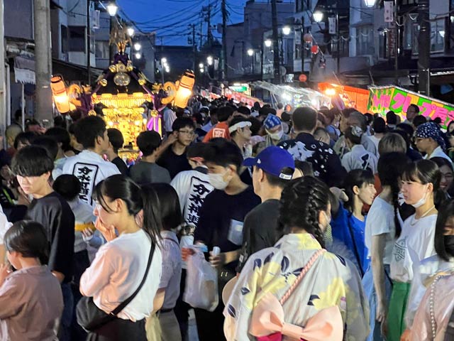 露店のにぎわい