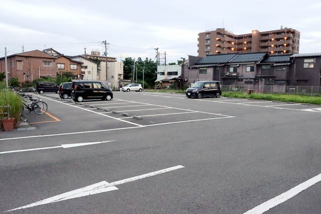 会場になる東三条駅前駐車場